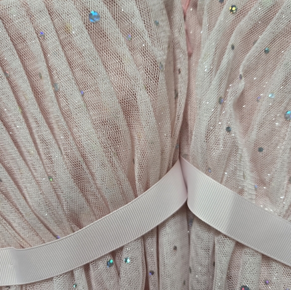 Ball Gown Women Dress - Picture 7 of 9